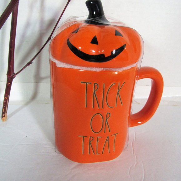 RAE DUNN HALLOWEEN PUMPKIN TRICK OR TREAT MUG + TOP - Picture 6 of 13